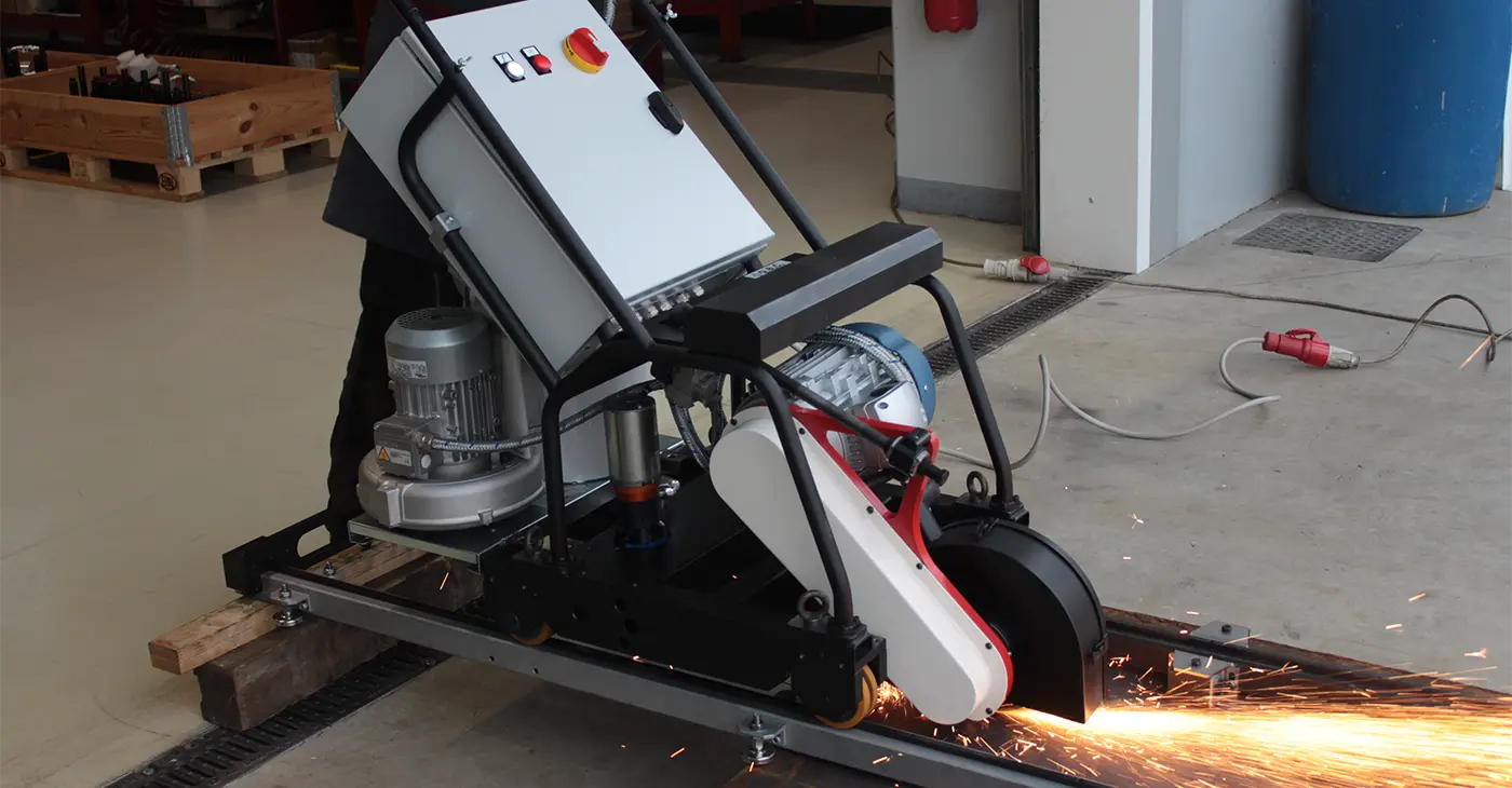 Light metal carpentry: precise and efficient grinding with the G300 by G.B.C.