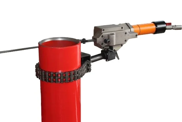 cortar-acero-inoxidable-con-sierra-de-vaiven-gbc2700