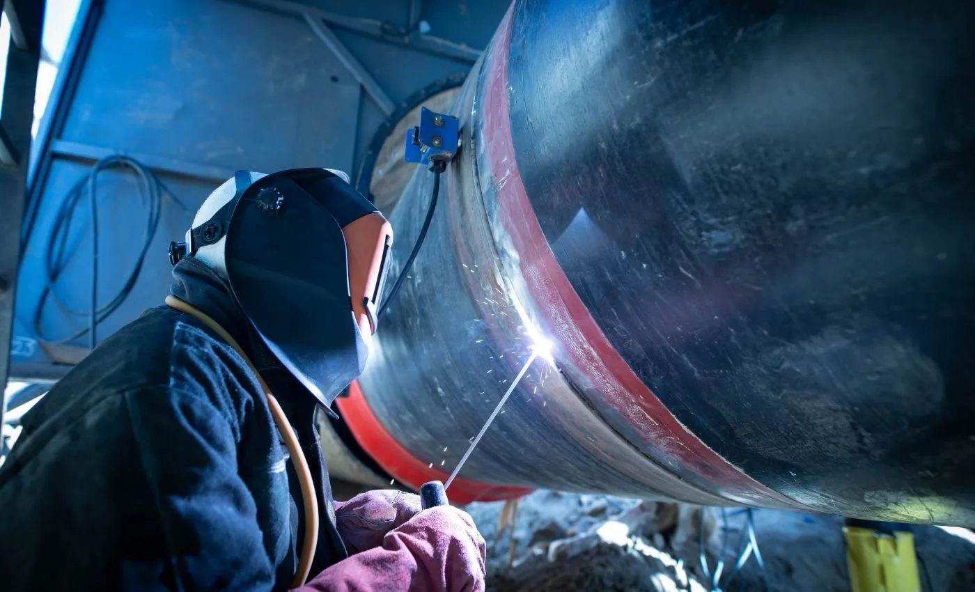 Welds on Pipes and Plates: UNI Standards and Compliant Preparation